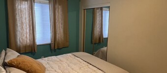 Lovely 2 bedroom, Minutes from down town!
