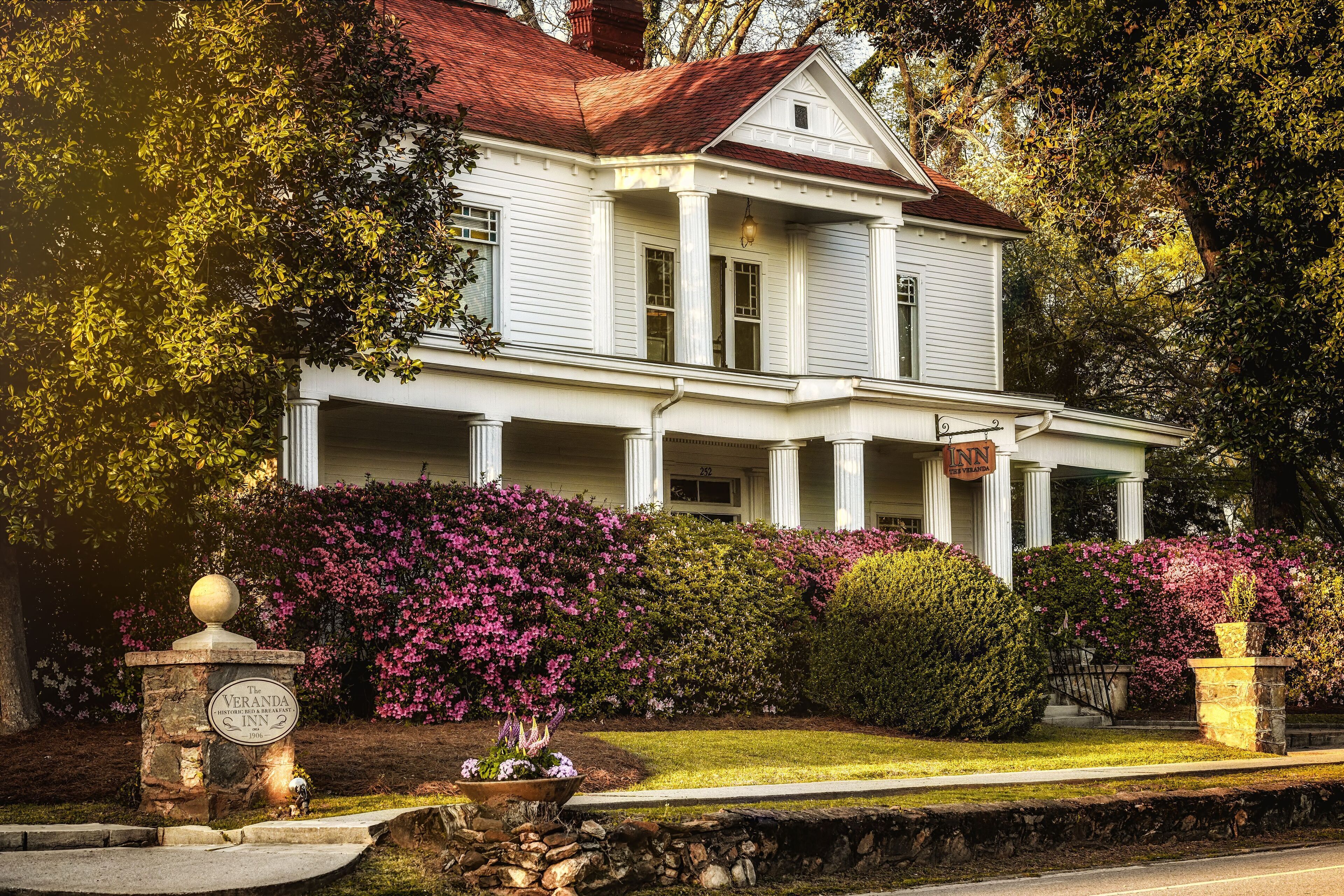 The Veranda Historic Inn