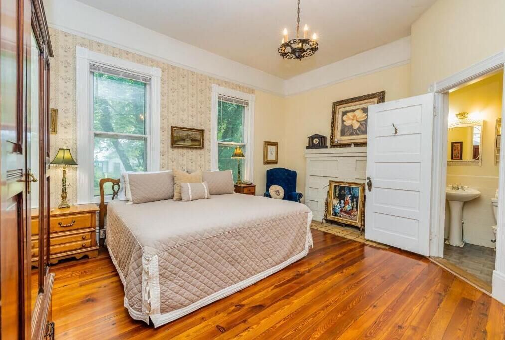 The Veranda Historic Inn