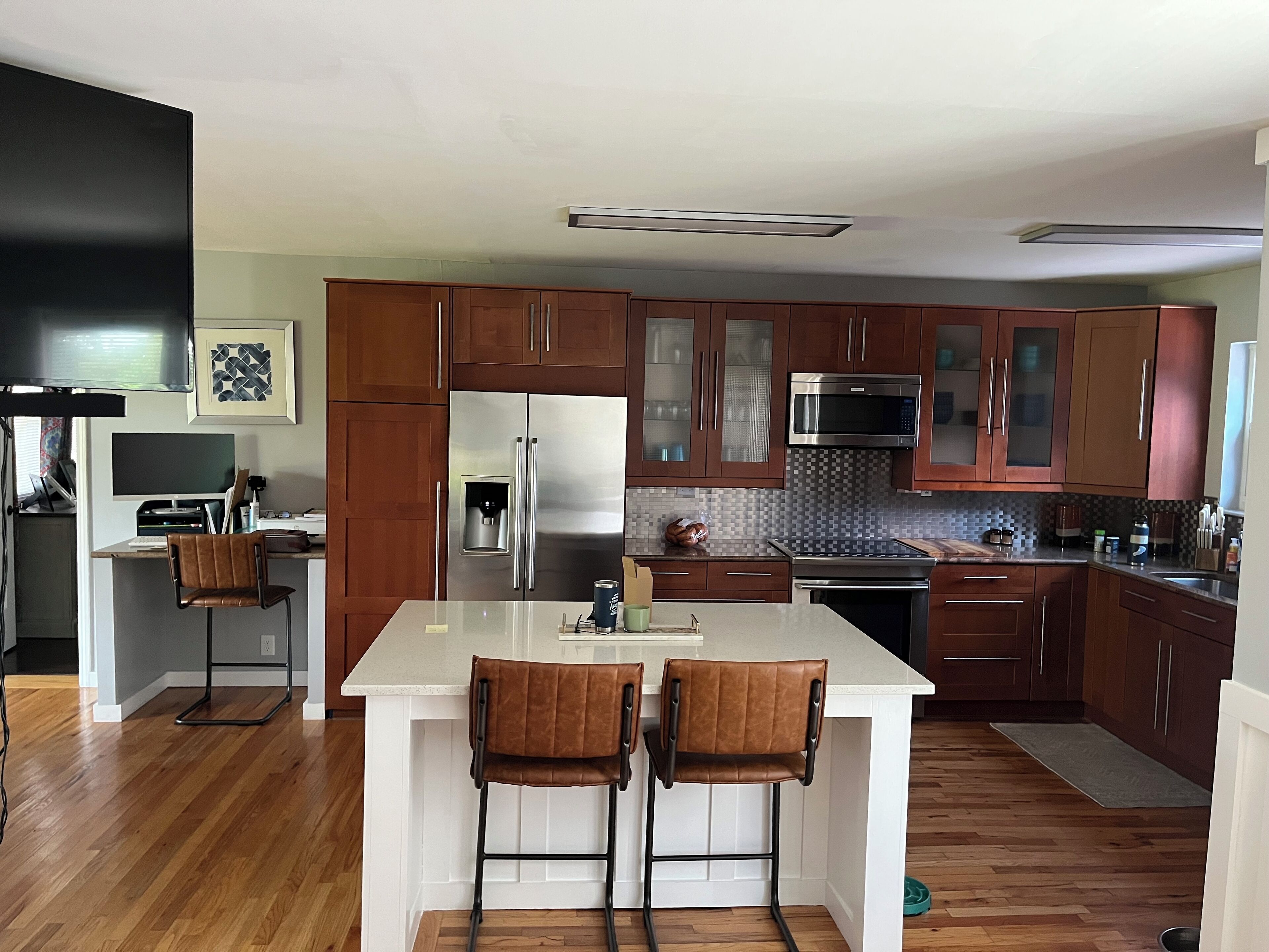 Micro-ondes, four, plaque de cuisson, lave-vaisselle