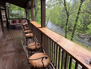 Property grounds - Rustic Cabin on the rapids of Toccoa River  (Blue Ridge)