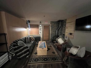 Smart TV, fireplace, offices