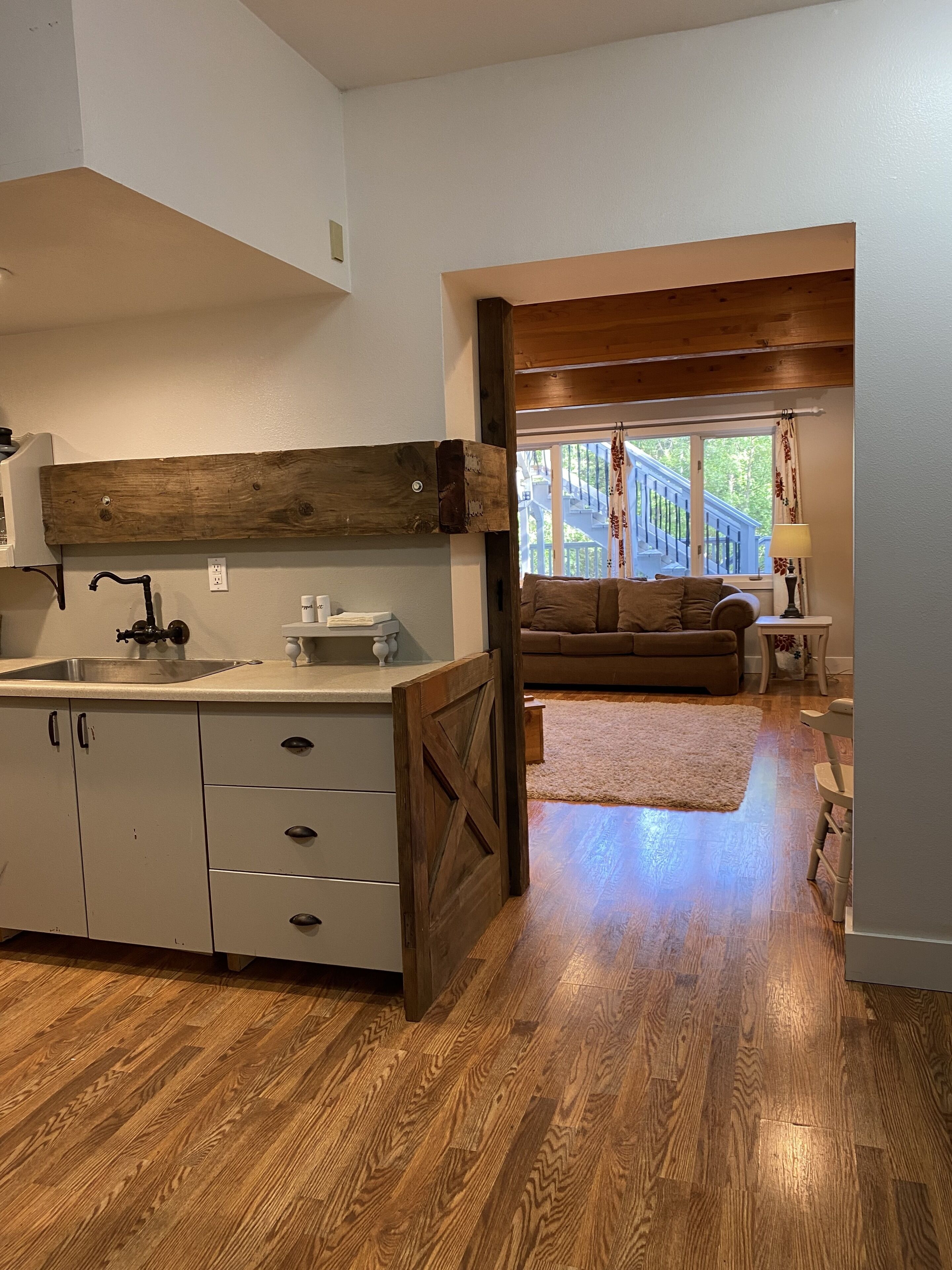 Campbell Creek Spacious Retreat