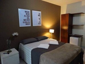 Phòng đôi hoặc 2 giường đơn Tiêu chuẩn, 1 giường đôi | Minibar, trang trí khác biệt, truy cập Internet không dây miễn phí 