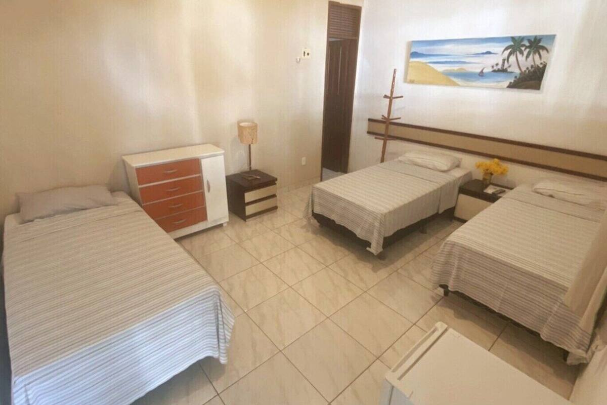 Rom – comfort, 3 enkeltsenger, hageområde | Minibar, wi-fi (inkludert), individuelt dekorert og sengetøy