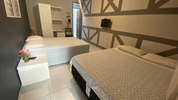 Kamar Triple Standar | Minibar, didekorasi berbeda-beda, Wi-Fi gratis, dan seprai linen