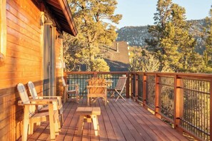 Terrace/patio - Sky Ridge. Movie Room. Games. Views. Spa. BBQ. (Big Bear Lake)