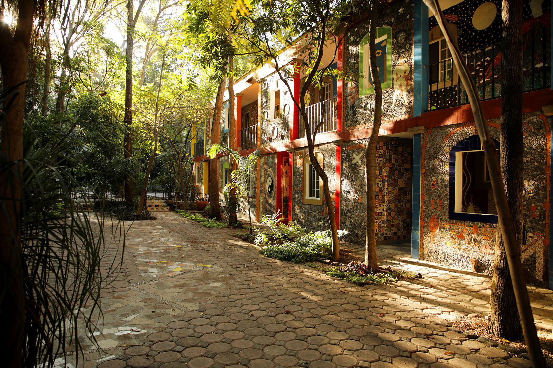Family Room | Courtyard view