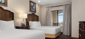 3 bedrooms, in-room safe, iron/ironing board, free WiFi