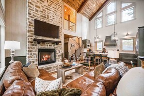 Smart TV, fireplace, table football - Cabin Nestled Deep in Tall Pines; Great Patio Space (Broken Bow)