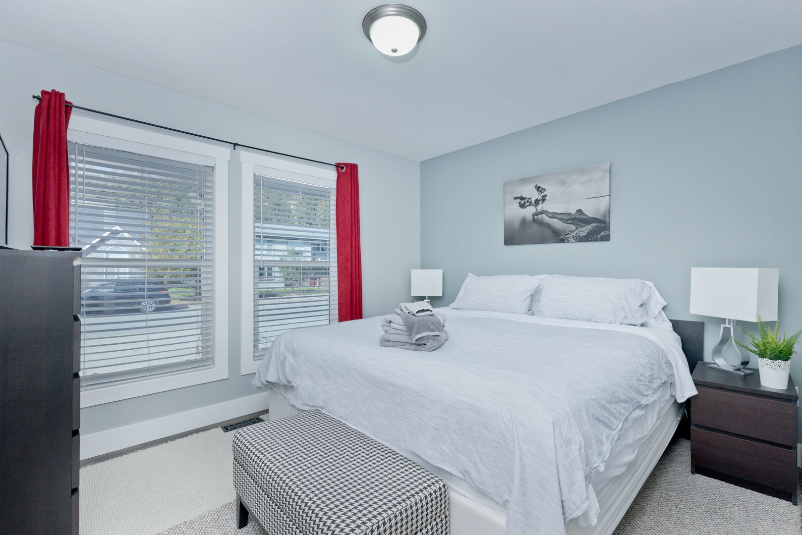 Vacation for Families with Stunning View & Pool