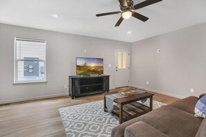 Living area - Brand new construction duplex, Clean & Cozy 1069 (Twin Falls)