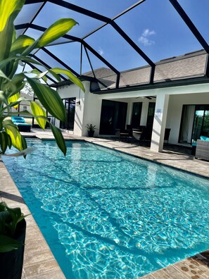 Outdoor pool, a heated pool