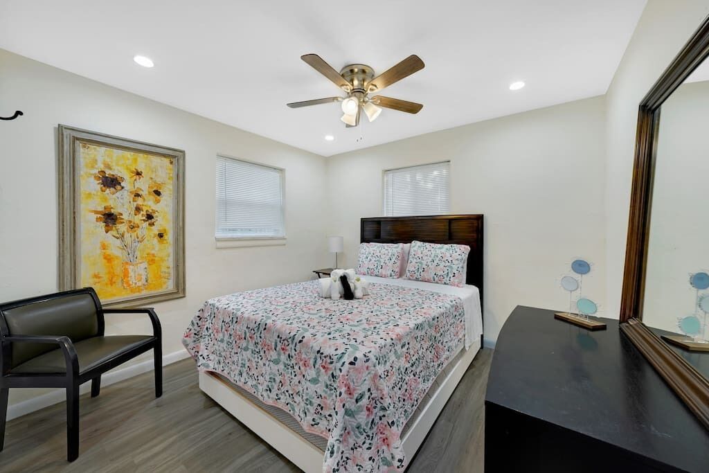 Home w/coffee station by PMI unit YH