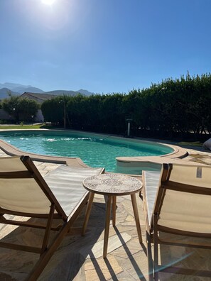 Outdoor pool - Villa with private swimming pool and parking, private garden, sleeps max 10pers. (Ghisonaccia)