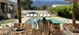 Villa mit privatem Pool und Parkplatz, privater Garten, für max. 10 Personen.