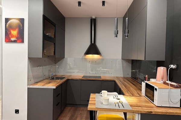 Studio – design, 1 soverom, kjøleskap og mikrobølgeovn, byutsikt | Eget kjøkken | Kjøleskap, mikrobølgeovn, kokeplater og kaffetrakter/tekoker