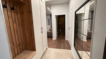 设计开间, 1 间卧室, 冰箱和微波炉, 城市景观 | 迷你吧、特色装修、办公桌、遮光窗帘