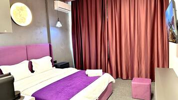 Chambre Double Romantique | Minibar, bureau, rideaux occultants, Wi-Fi gratuit