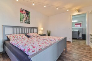 2 Schlafzimmer, Bügeleisen/Bügelbrett, kostenloses WLAN, Bettwäsche
