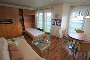 2 Schlafzimmer, Reisekinderbett, WLAN