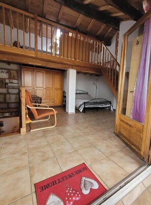 2 bedrooms, iron/ironing board