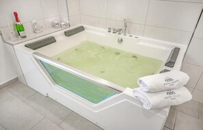 Een bad/douchecombinatie
