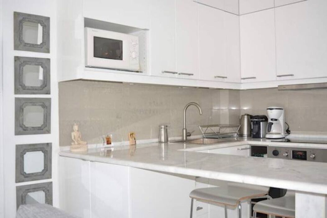 Beach Front Apartment in Vouliagmeni