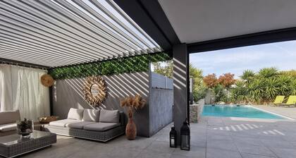 Exceptional 200m2 architect-designed villa with swimming pool