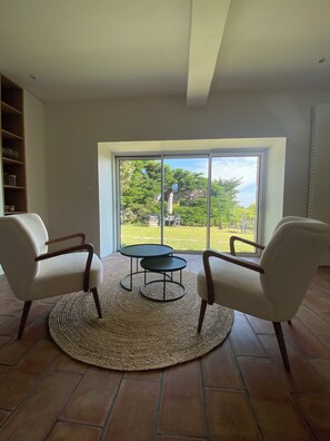 Interior - Typical house with sea view in LANDREZAC (Sarzeau)