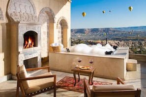 Presidential Double Room | Terrace/patio