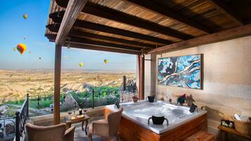 Kamar Mewah | Teras/patio