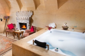 Signature Double Room | Fireplace - Simera In Cappadocia - Special Class (Nevsehir)