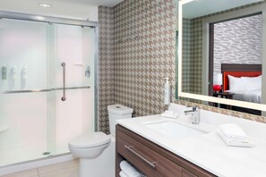 Badkamer met douche