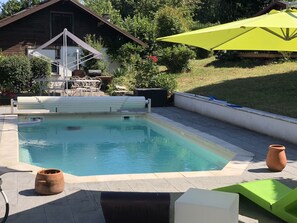 Outdoor pool, a heated pool - MORTZI, 5* Alsatian house, swimming pool and large garden (Mortzwiller le haut soultzbach)