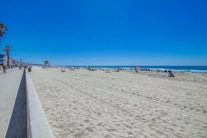Beach nearby, beach towels