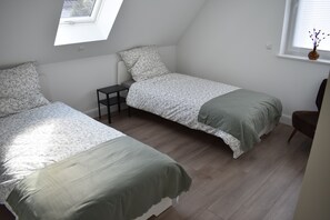2 bedrooms, free WiFi, bed sheets