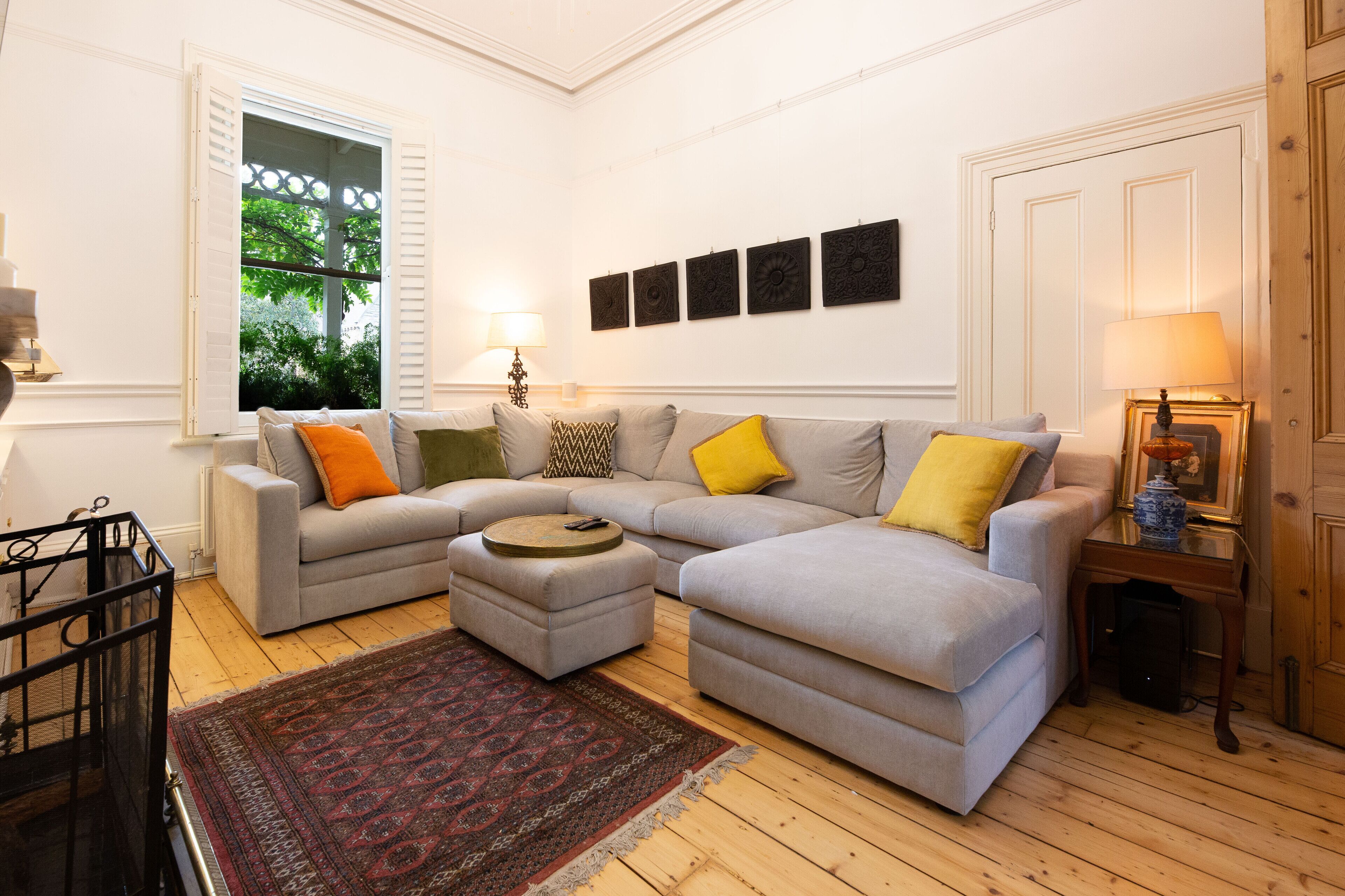 Heritage terrace house with oasis pool garden by the beach — image 2