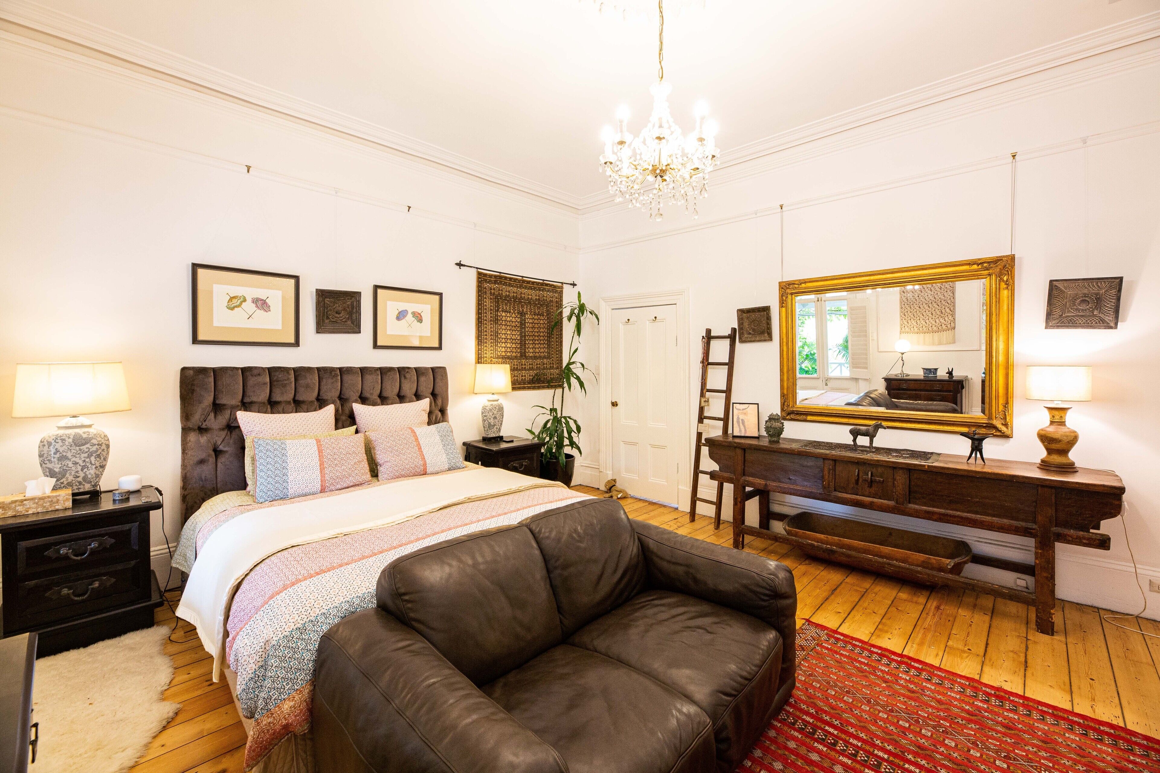 Heritage terrace house with oasis pool garden by the beach — image 22