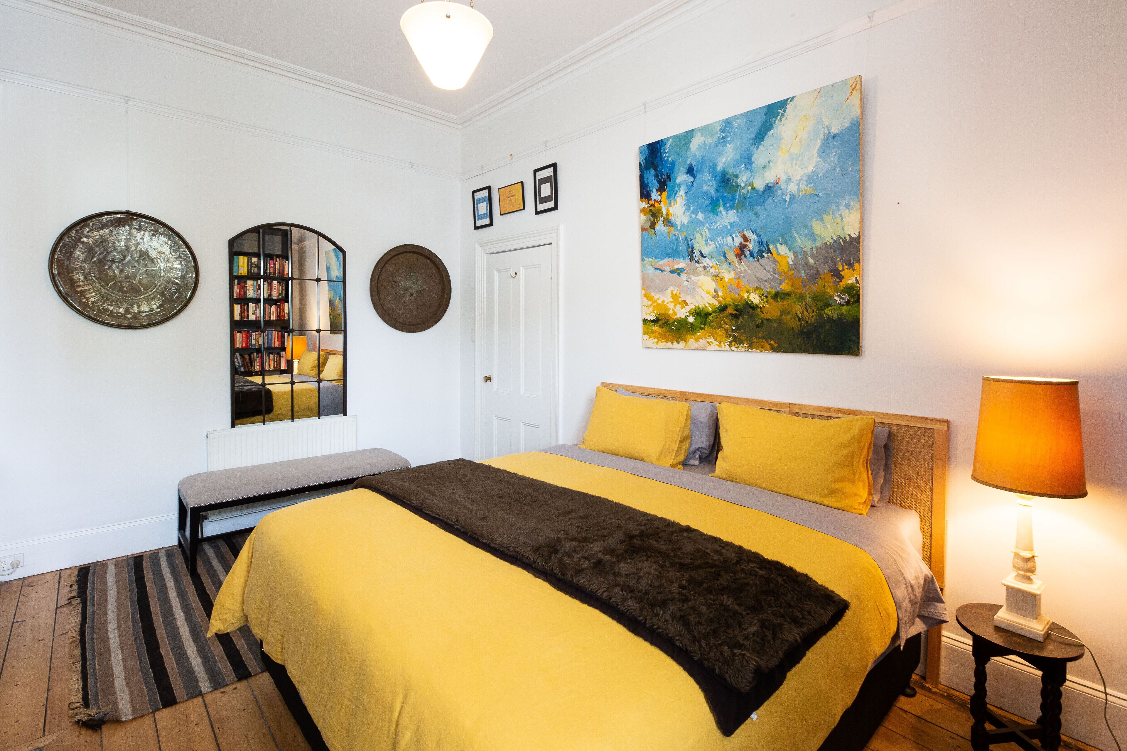 Heritage terrace house with oasis pool garden by the beach — image 19