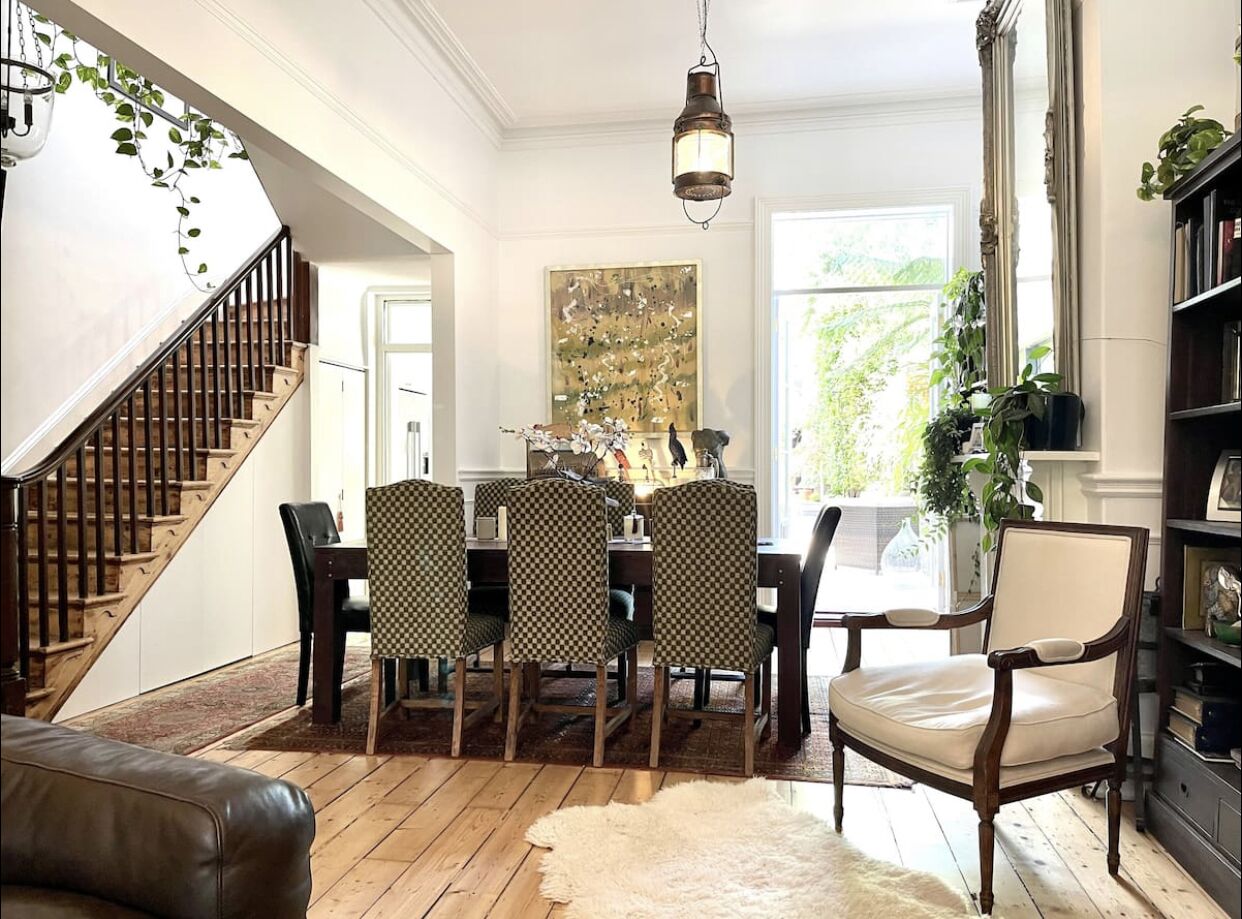 Heritage terrace house with oasis pool garden by the beach — image 13