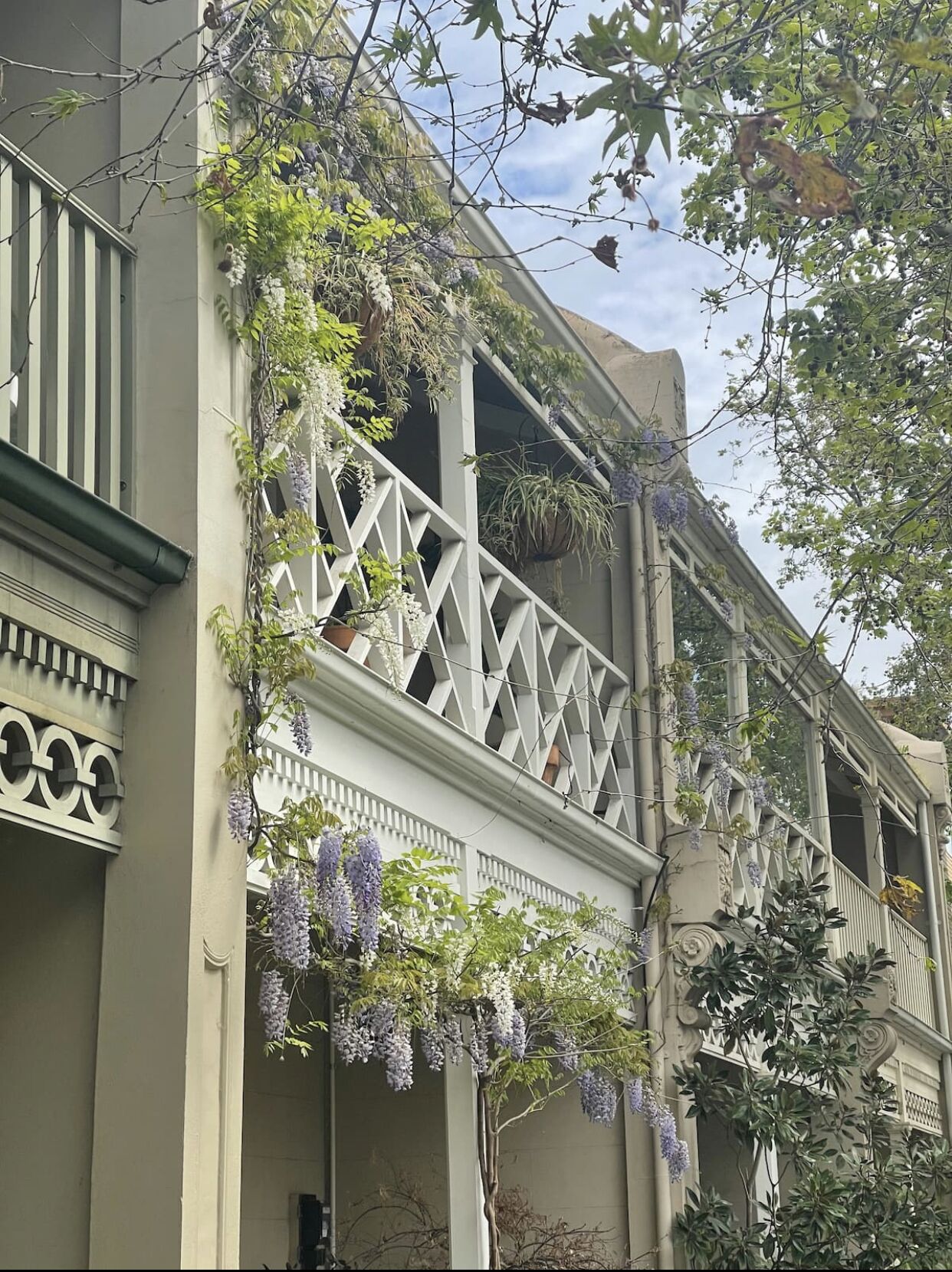Heritage terrace house with oasis pool garden by the beach — image 27