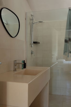 Shower, eco-friendly toiletries, hair dryer, bidet