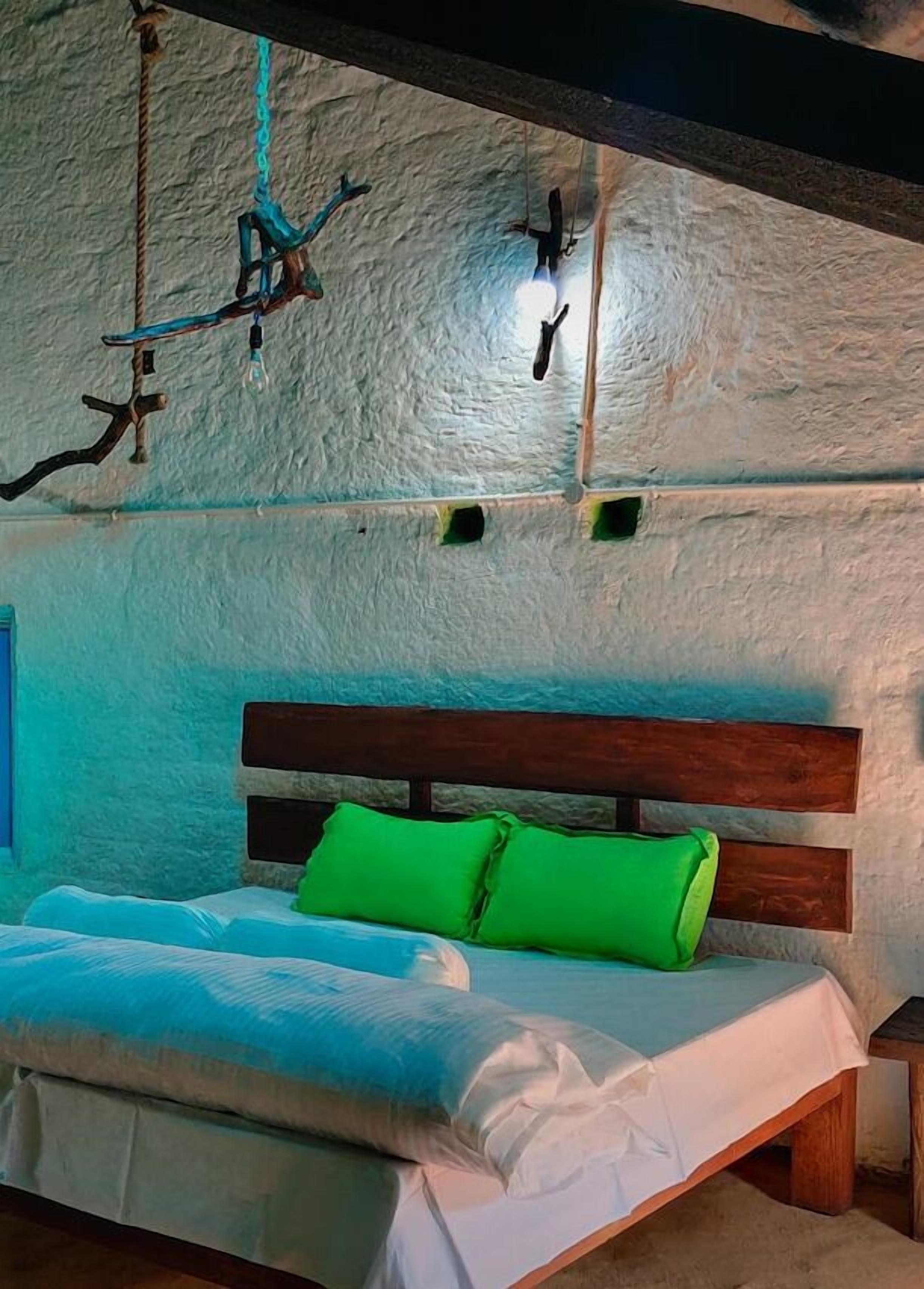 Aaranyam - It's a Vibe.