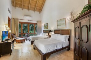 5 bedrooms, in-room safe, desk, iron/ironing board