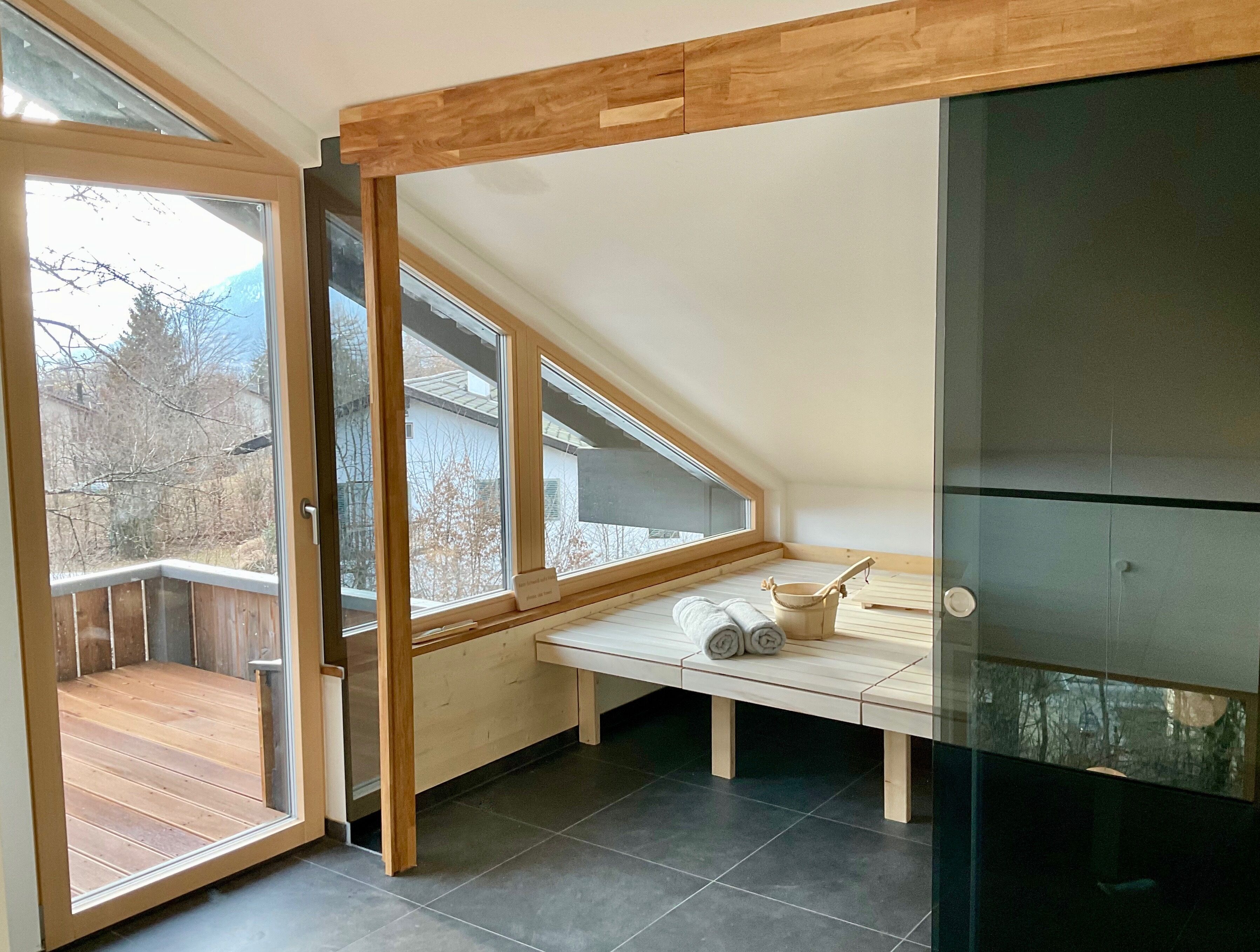 Modern apartment #1 with private sauna and bathtub