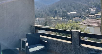 Lovely mountain house with mountain views