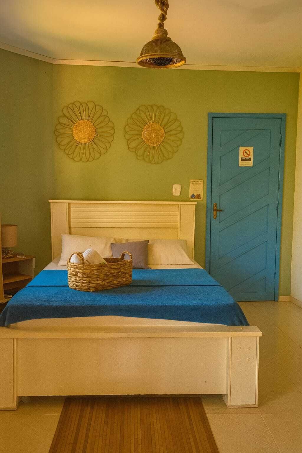 Double Room | Free WiFi, bed sheets