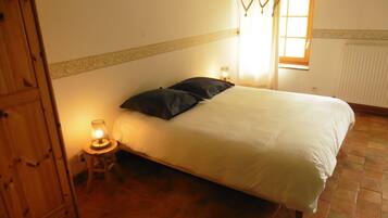 Comfort Room | 1 bedroom, premium bedding, Select Comfort beds, WiFi (free)