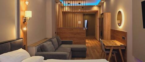 Familien-Studiosuite | Hochwertige Bettwaren, Daunenbettdecken